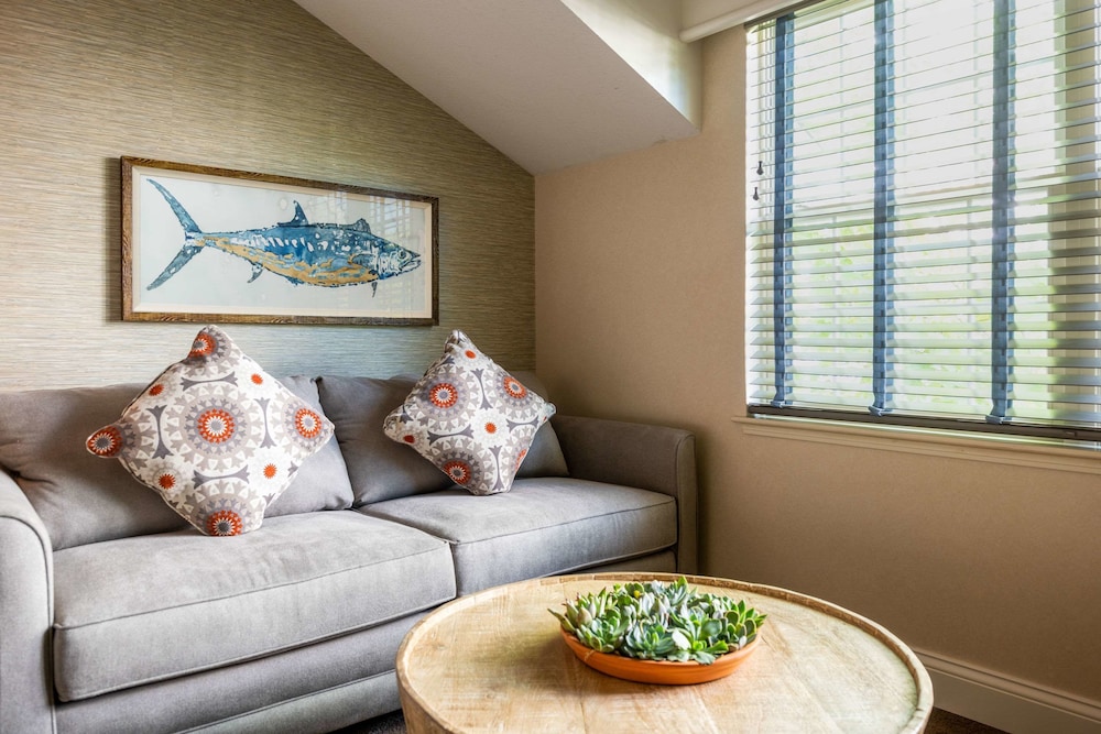 Edgar Hotel Marthas Vineyard, an Ascend Collection Hotel 40/48