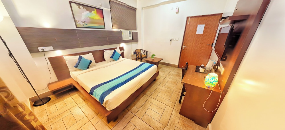 Elite Suites Mint Gomti Nagar 10/50