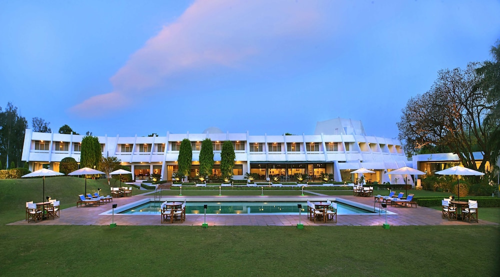 Radisson Jass Khajuraho 35/37