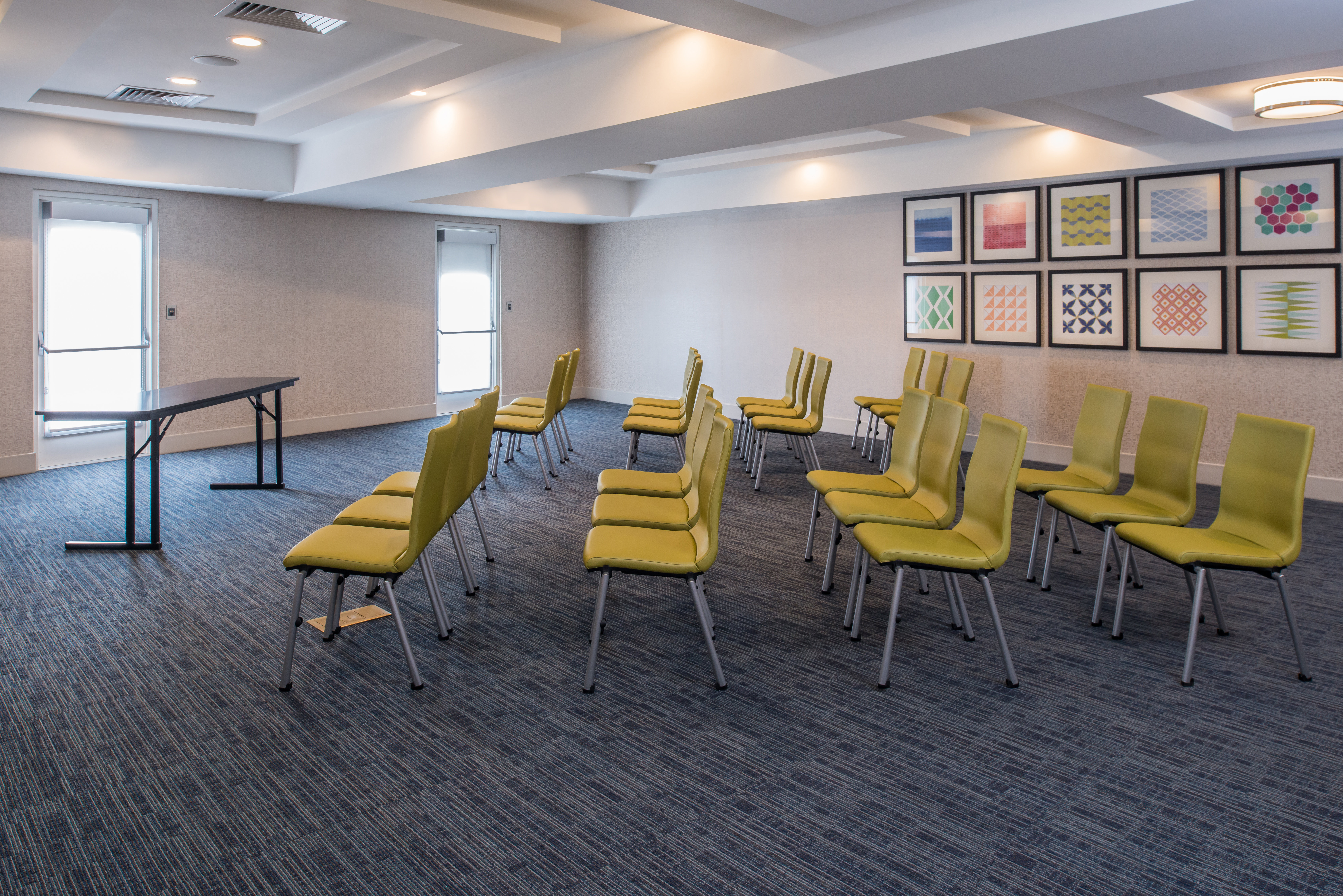 Holiday Inn Express Sierra Vista 69/76