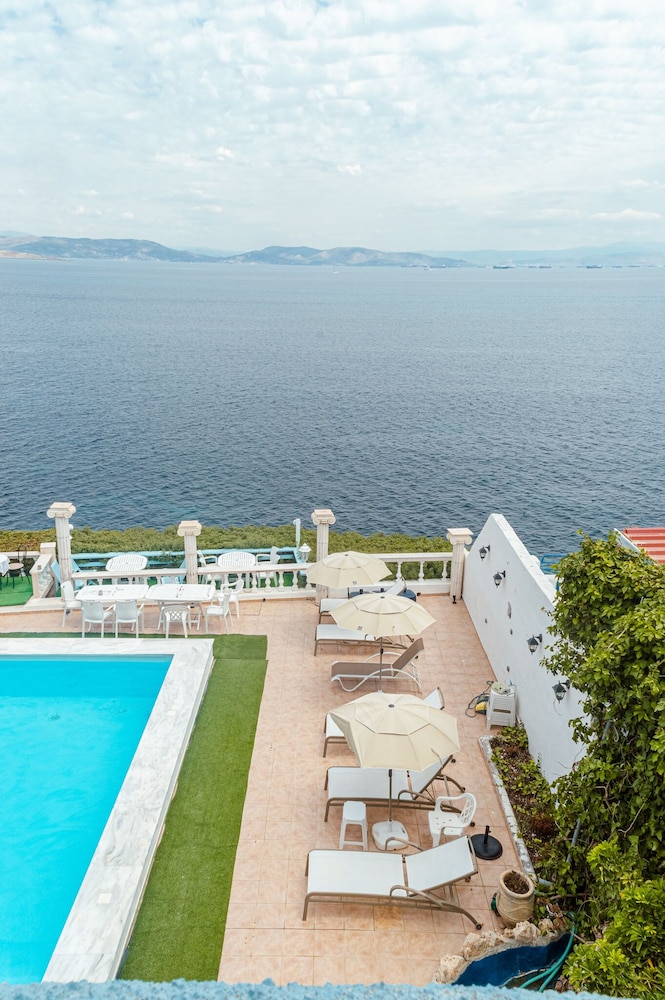 Hotel-Mistral Aegina 29/50