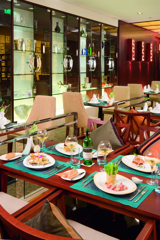 Baolong Hotel Shanghai 34/46