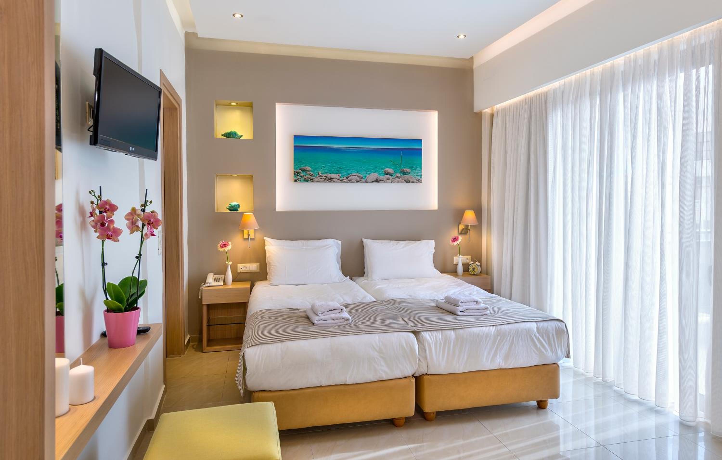 Leonidas Hotel & Apartments 20/63