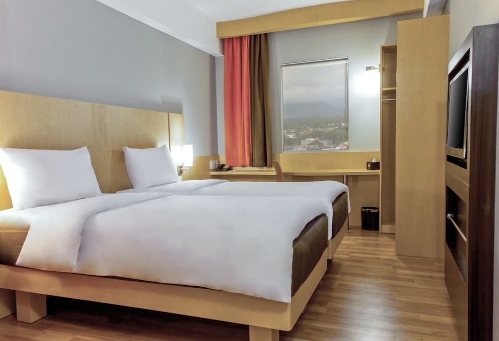 Ibis Padang 21/51