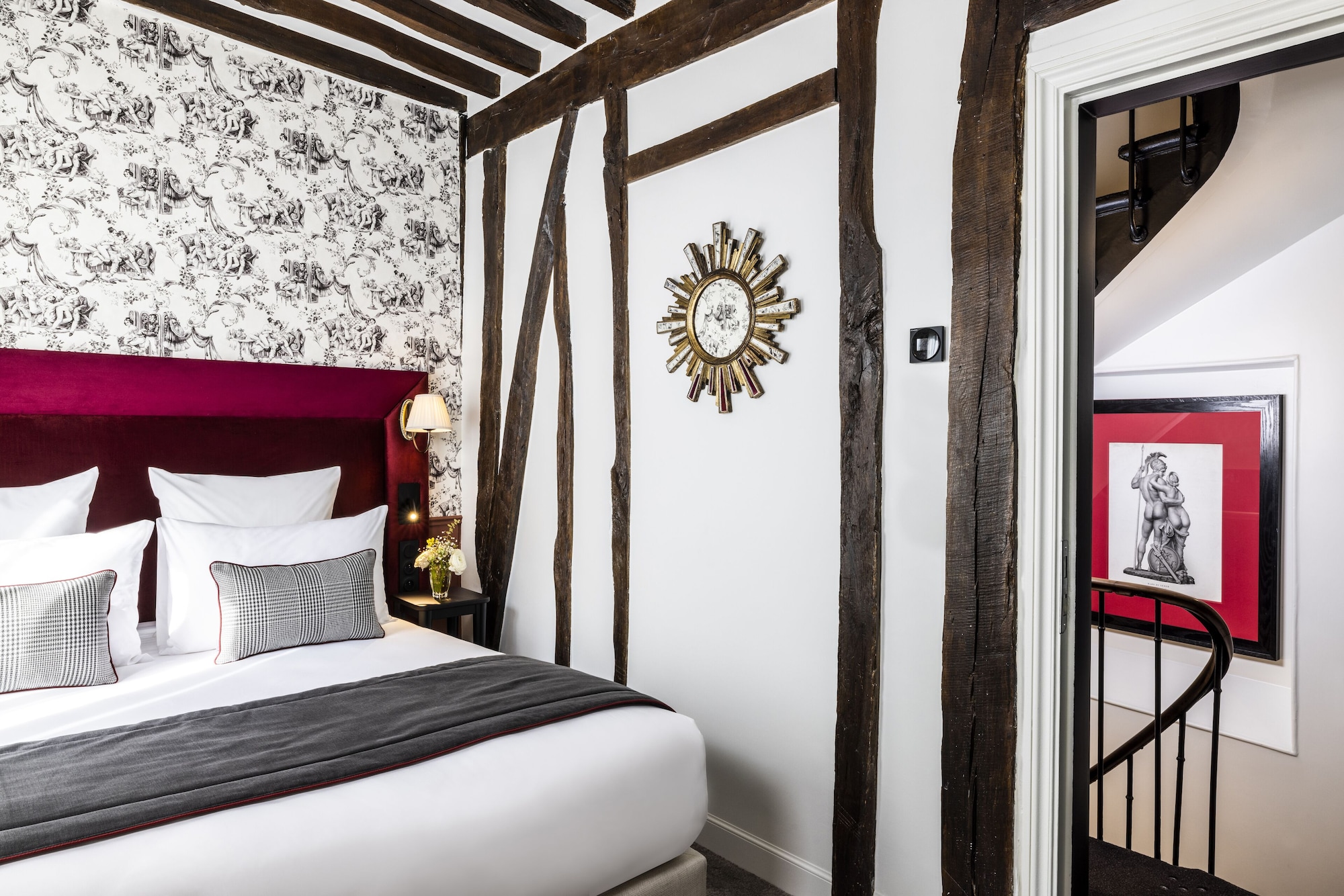 COMFORT, DOUBLE BED