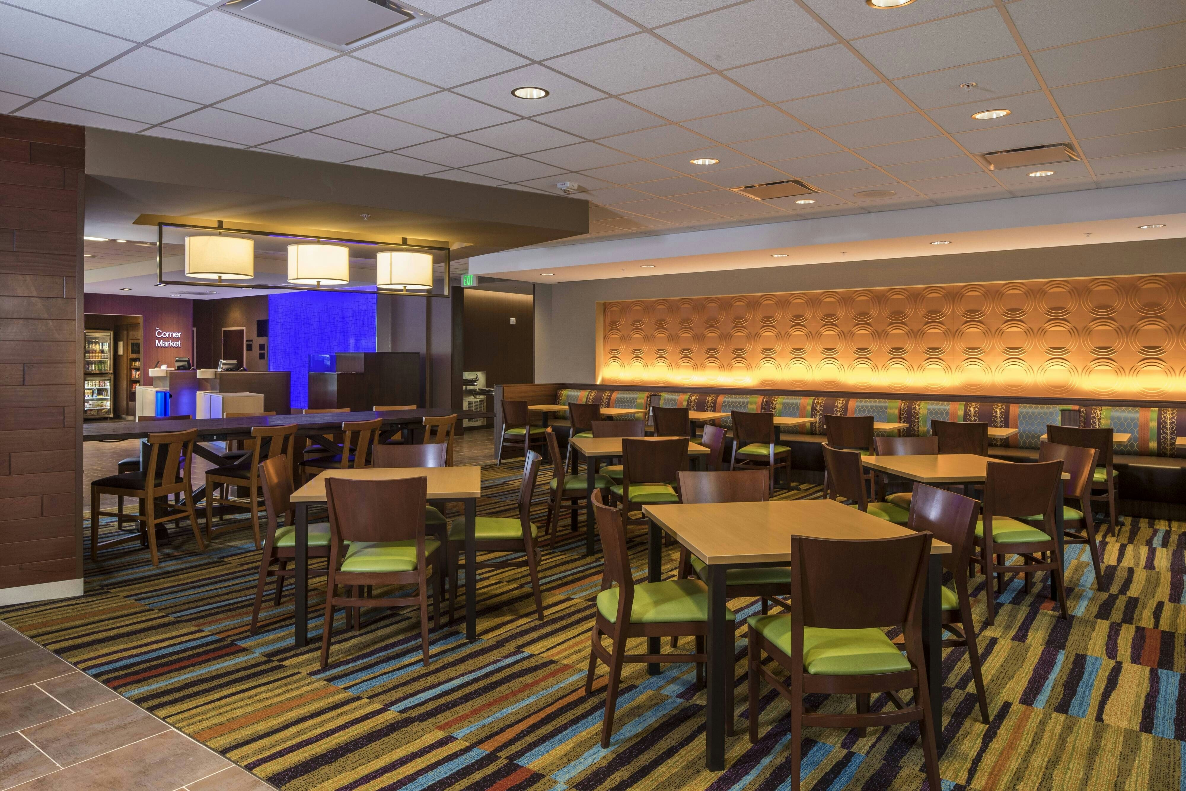 Fairfield Inn And Suites By Marriott Pittsburgh North Mccandless Crossing 14/16