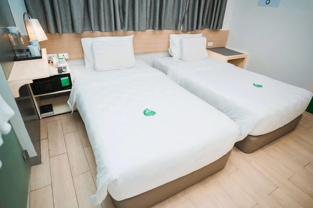Go Hotels Iligan 20/49