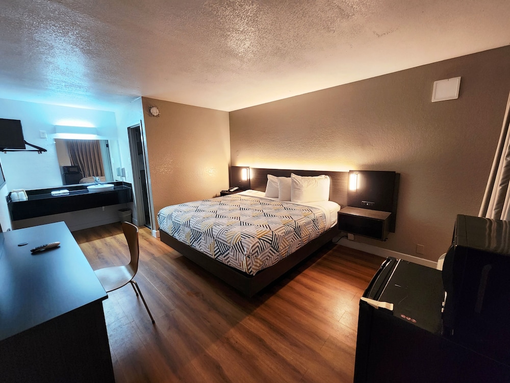 Motel6 North Little Rock, AR 16/43