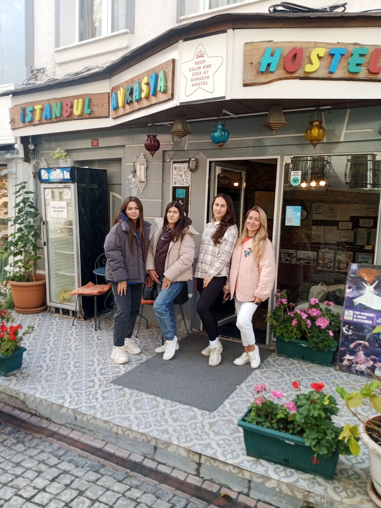 Avrasya Hostel 3/50