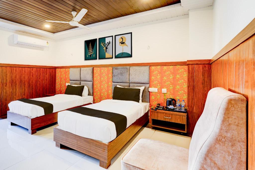 Hotel Grand Orchid 26/38