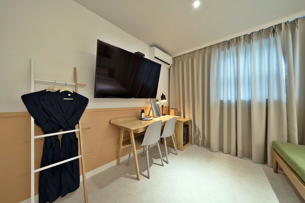 Knock In Hotel Daejeon by ANNK 38/48
