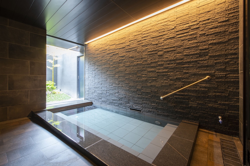 FIRSTCABIN Kyoto Nijojo 42/61