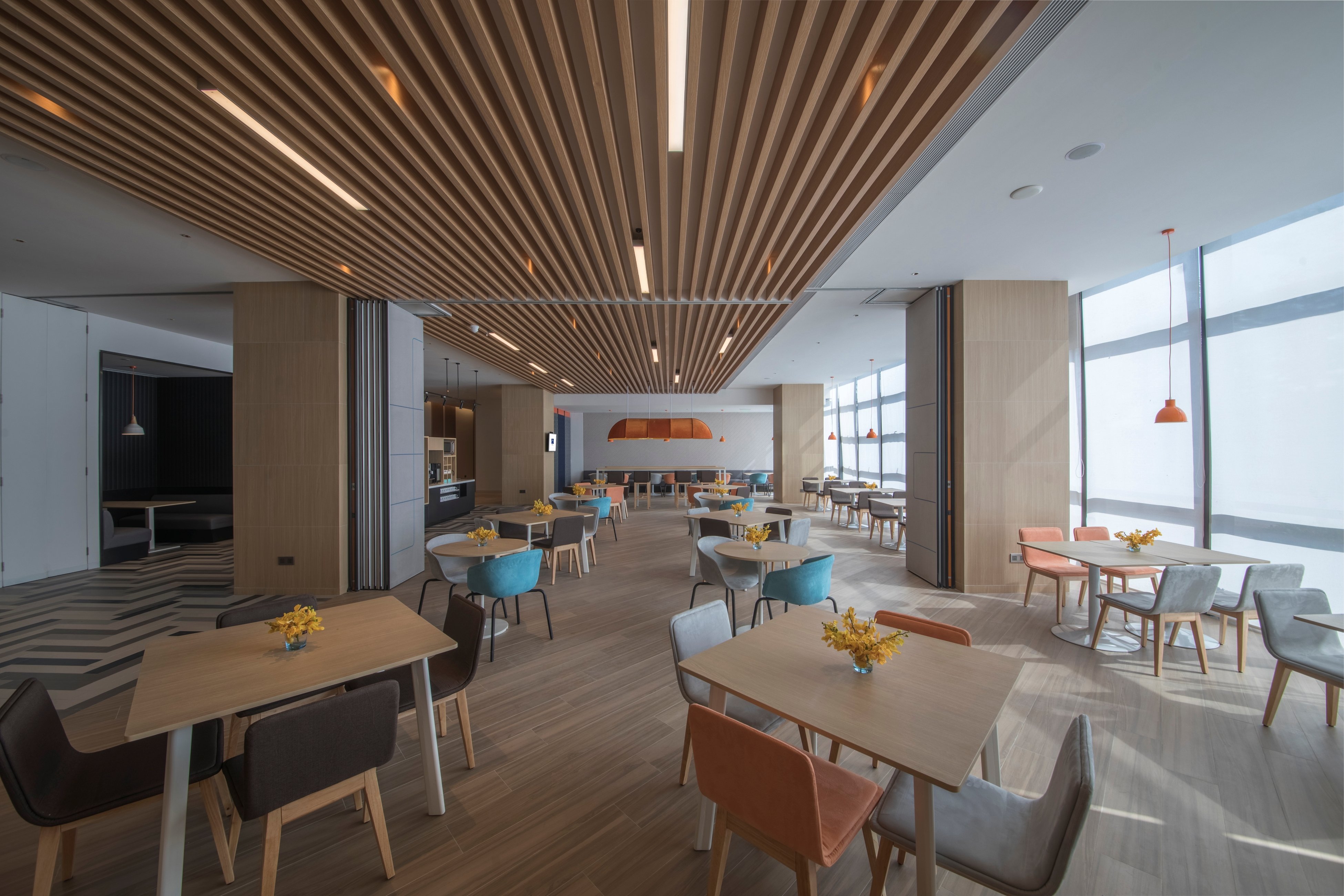 Holiday Inn Express Xiamen Airport Zone 23/33