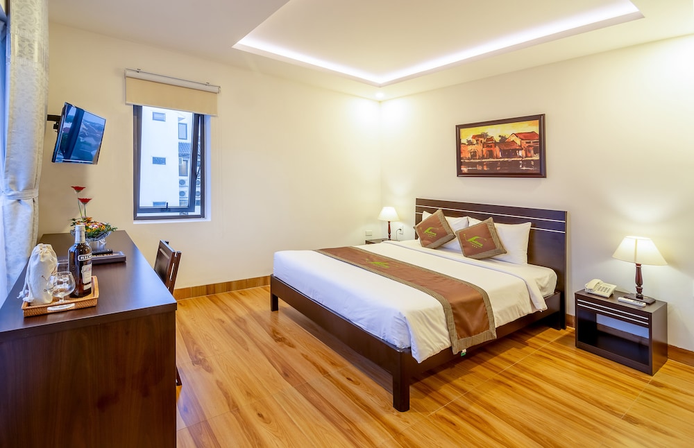 Viet Long Hoi An Beach Hotel 8/53