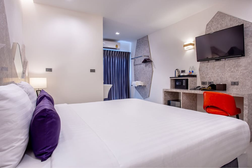 Spittze Hotel Pratunam 15/50