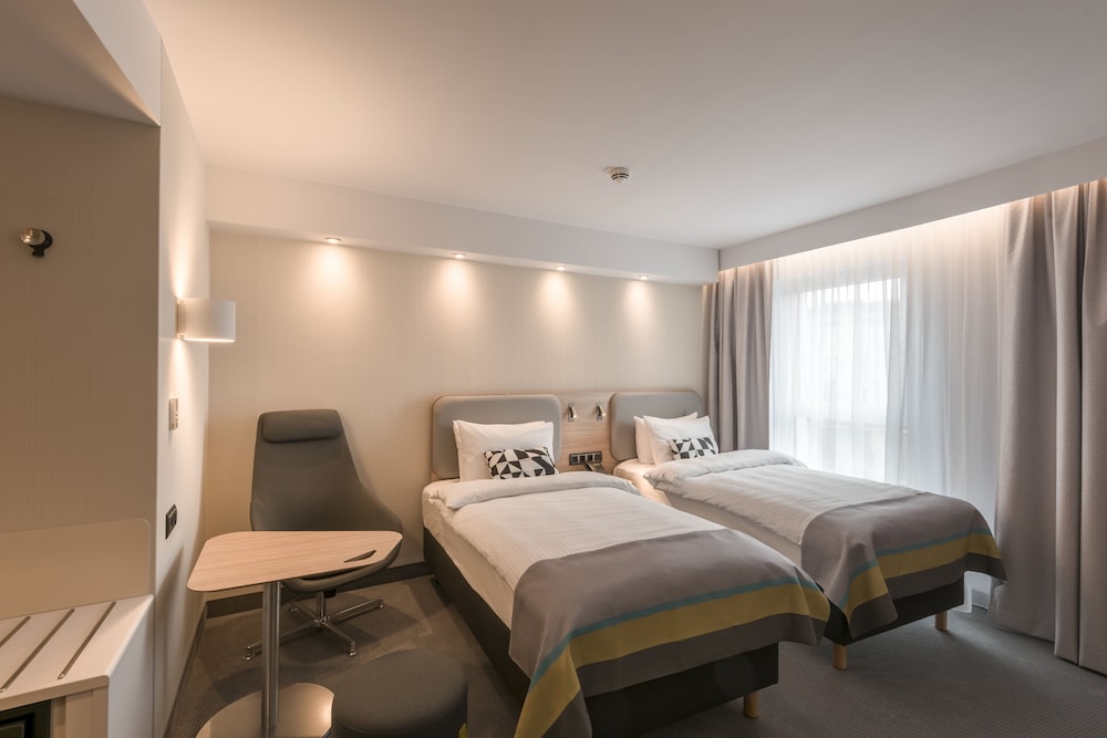 Holiday Inn Express Wuppertal Hauptbahnhof 17/58