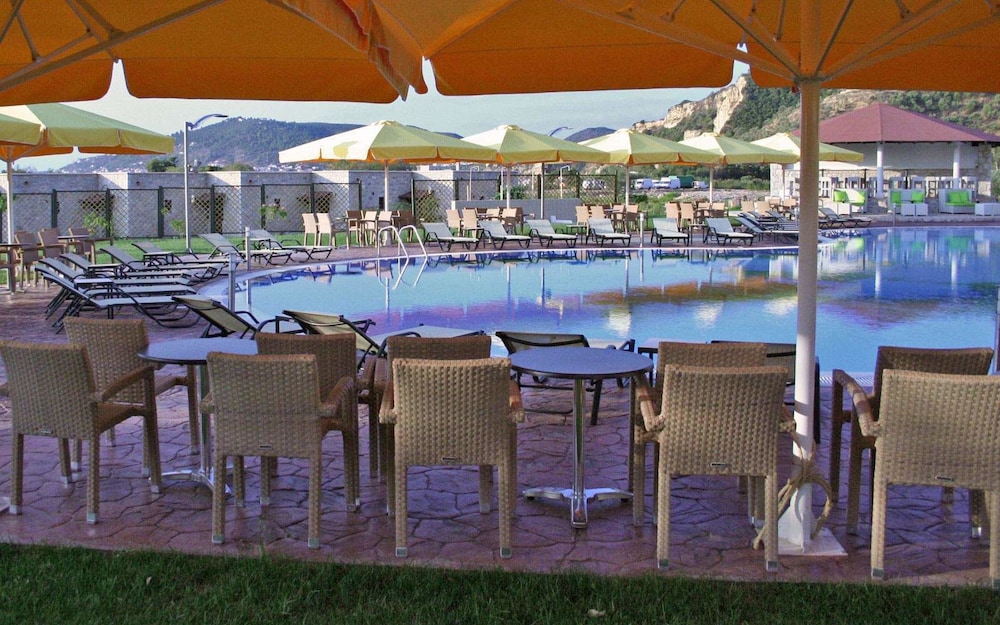 AKTAION RESORT 38/52