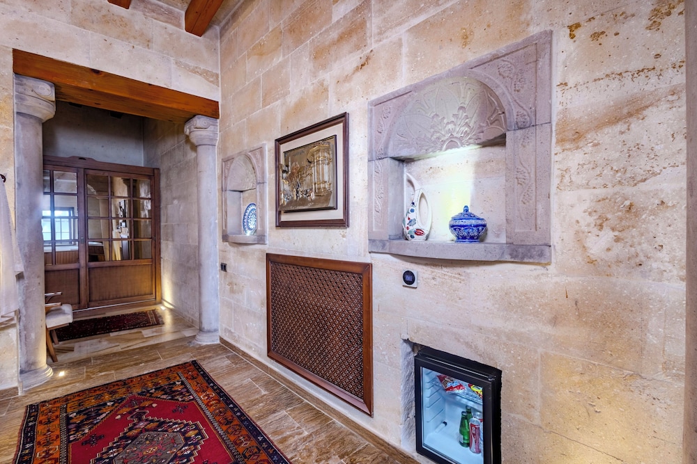 Pegas Cave Suites 6/48