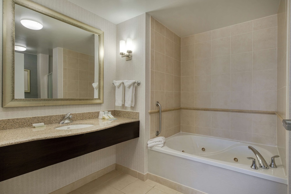 Hilton Garden Inn Durham Southpoint, NC 16/61