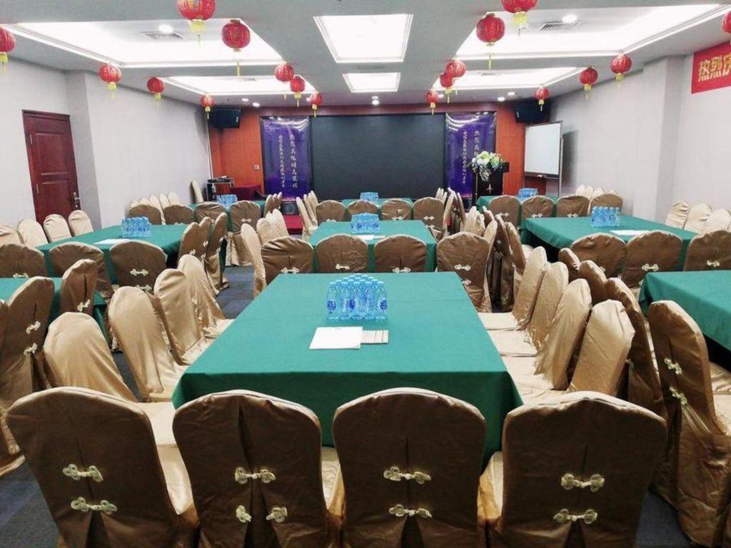 Kailong International Hotel 48/58