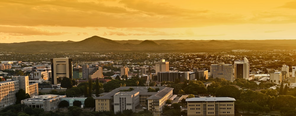 Avani Windhoek Hotel And Casino 71/74