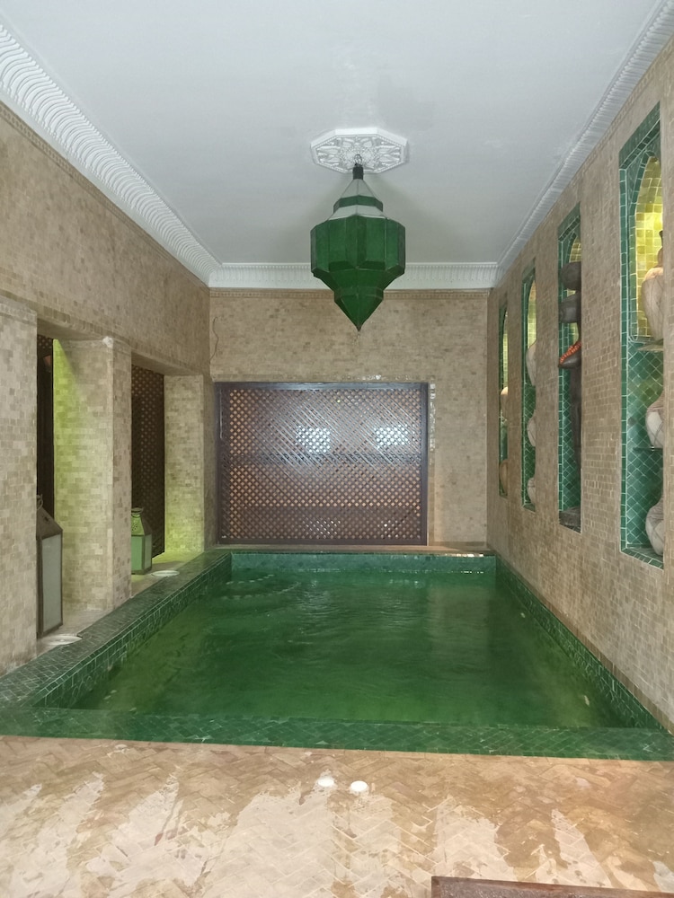 Palais Blanc Riad 30/55