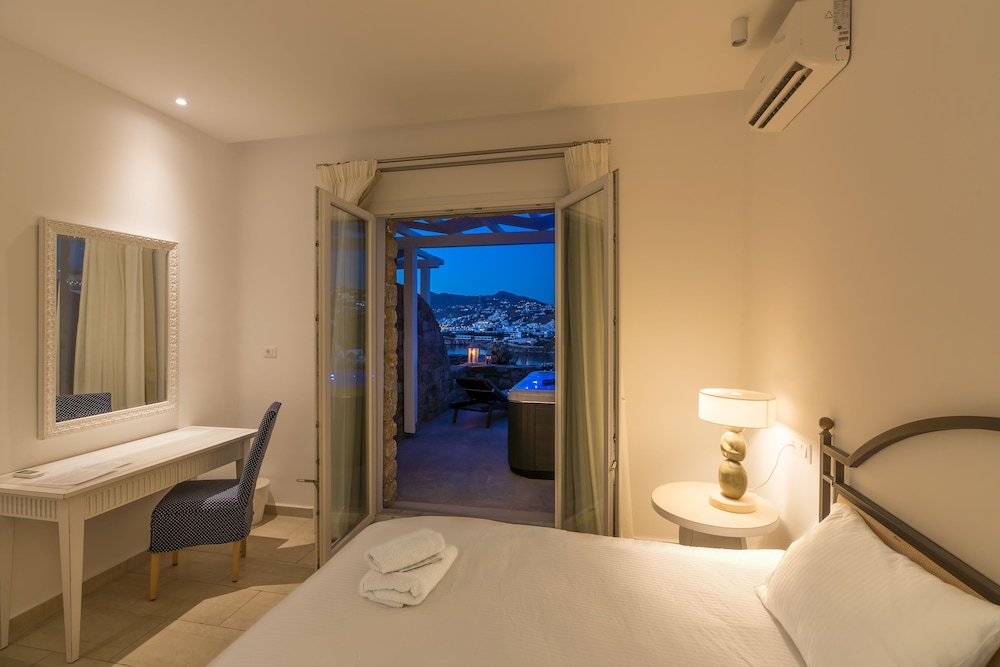 CAPE MYKONOS 21/61