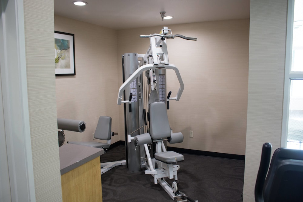 Fairfield Inn Suites By Marriott Oakland Hayward 23/48