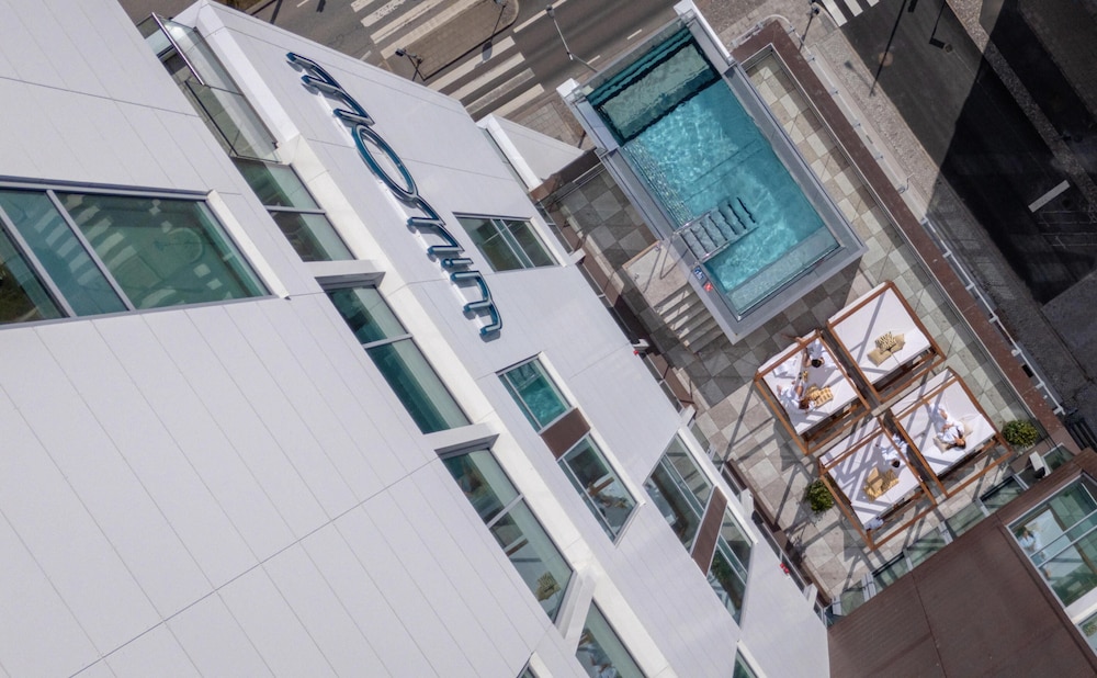 Willow, WorldHotels Crafted 5/48