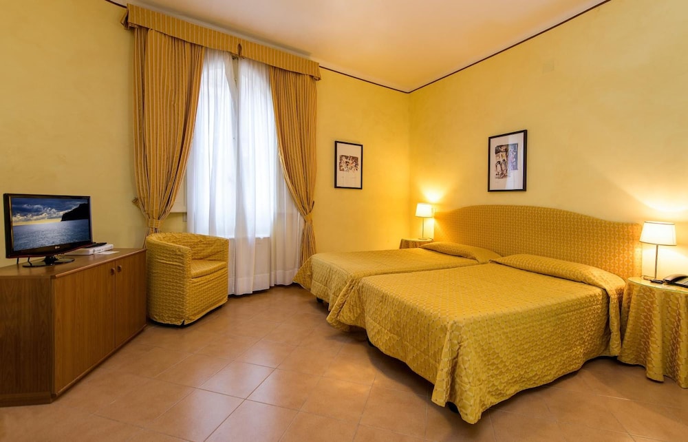 Albergo Reggio 25/63