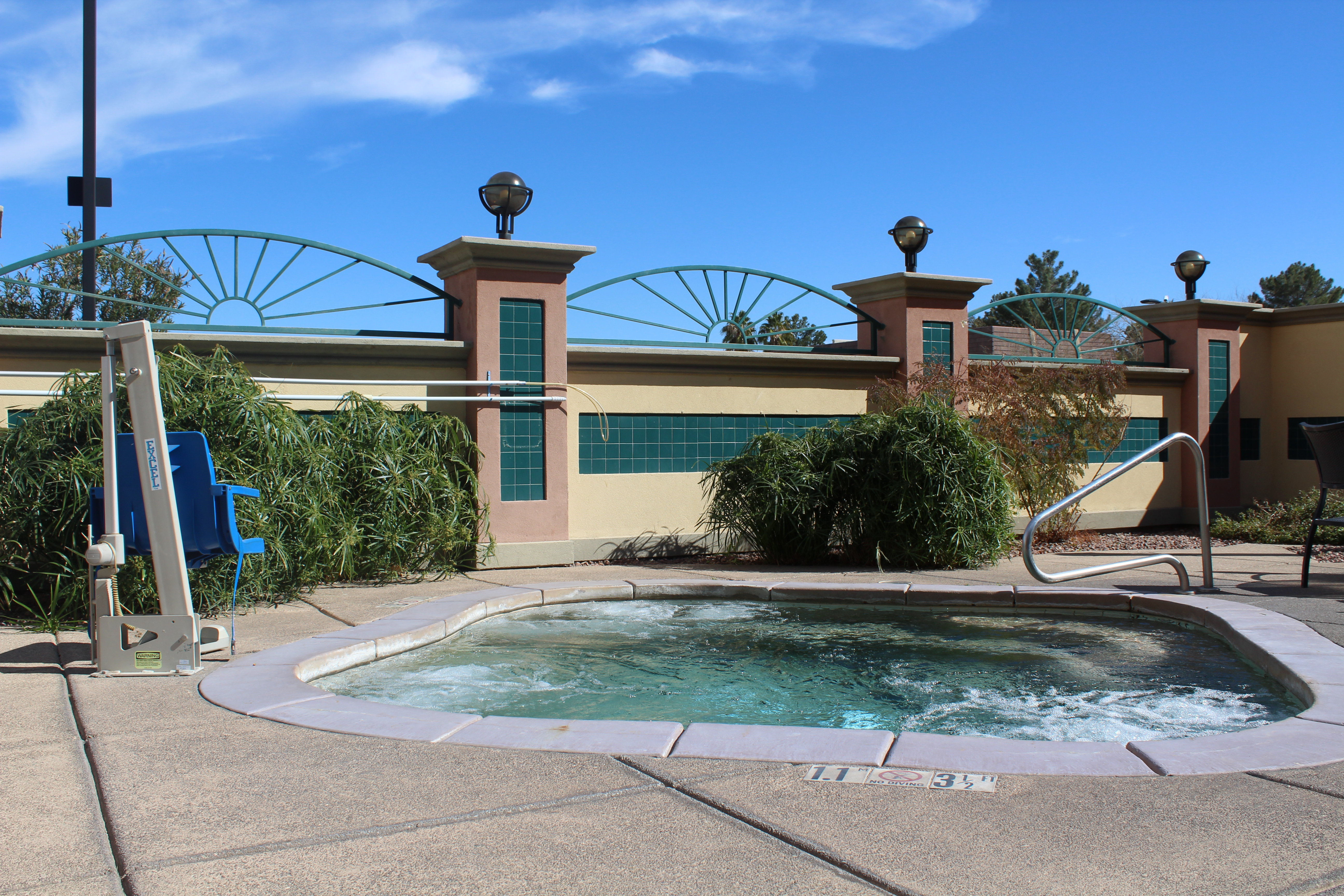 Holiday Inn Express Hotel Suites Tucson Mall 39/72