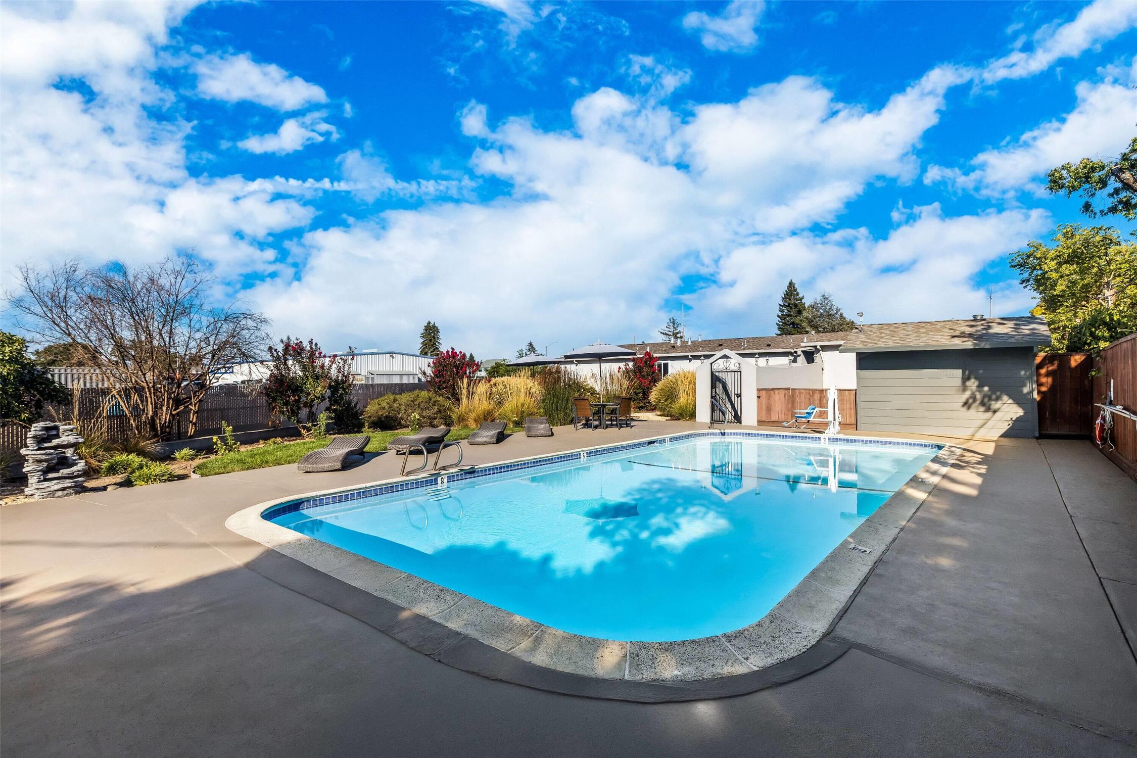 Travelodge By Wyndham Santa Rosa Wine Country 11/17