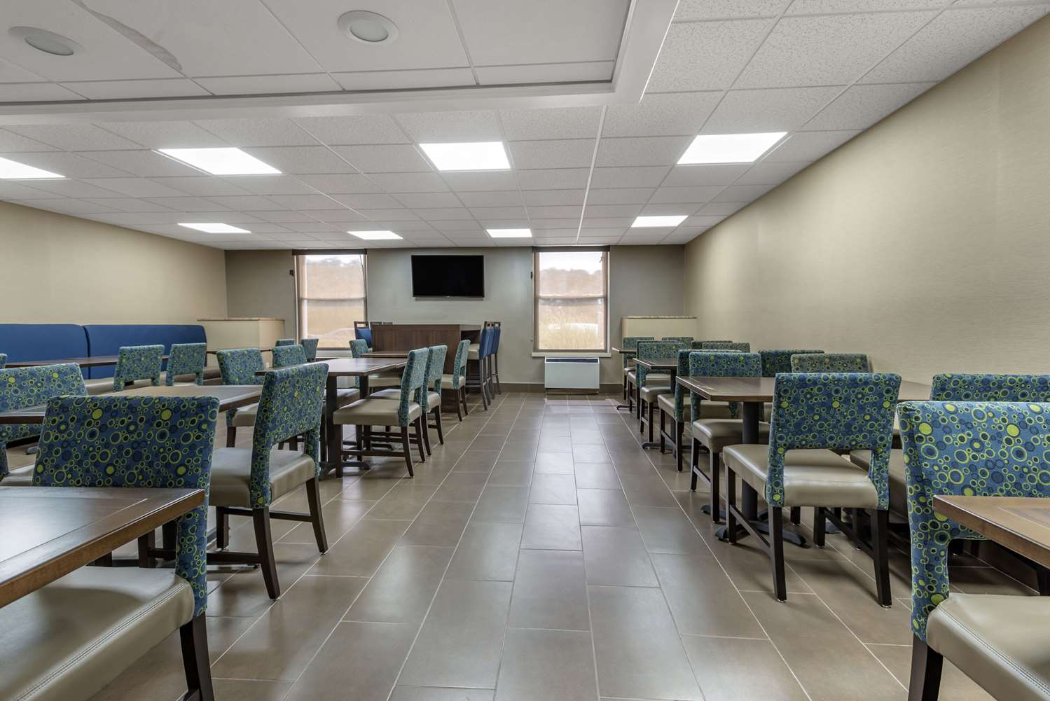 Comfort Inn & Suites Glen Mills - West Chester 22/25