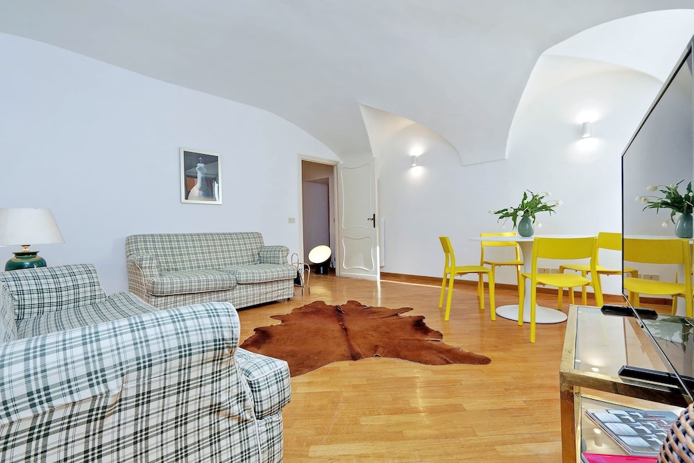 Clementina Charme - My Extra Home 15/31