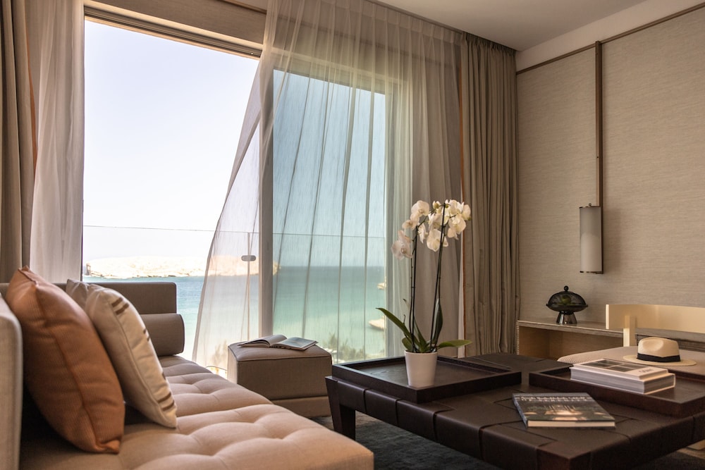Jumeirah Muscat Bay 44/76