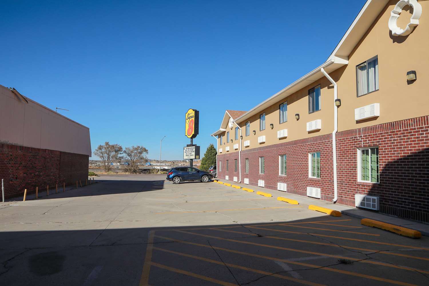 Super 8 By Wyndham Gallup 19/26