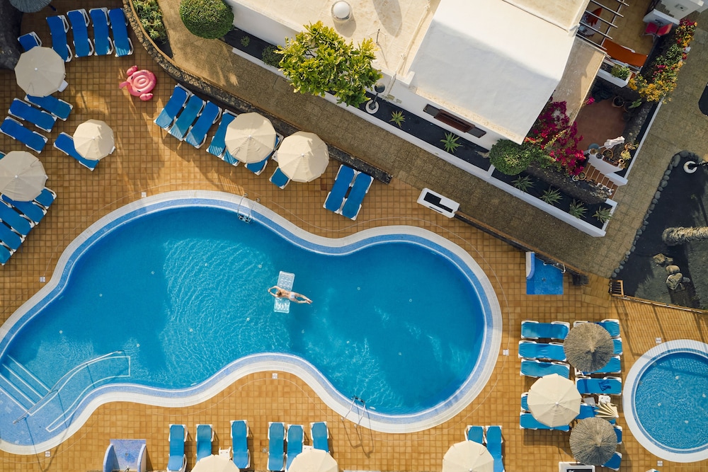 Grupotel Flamingo Beach 1/44