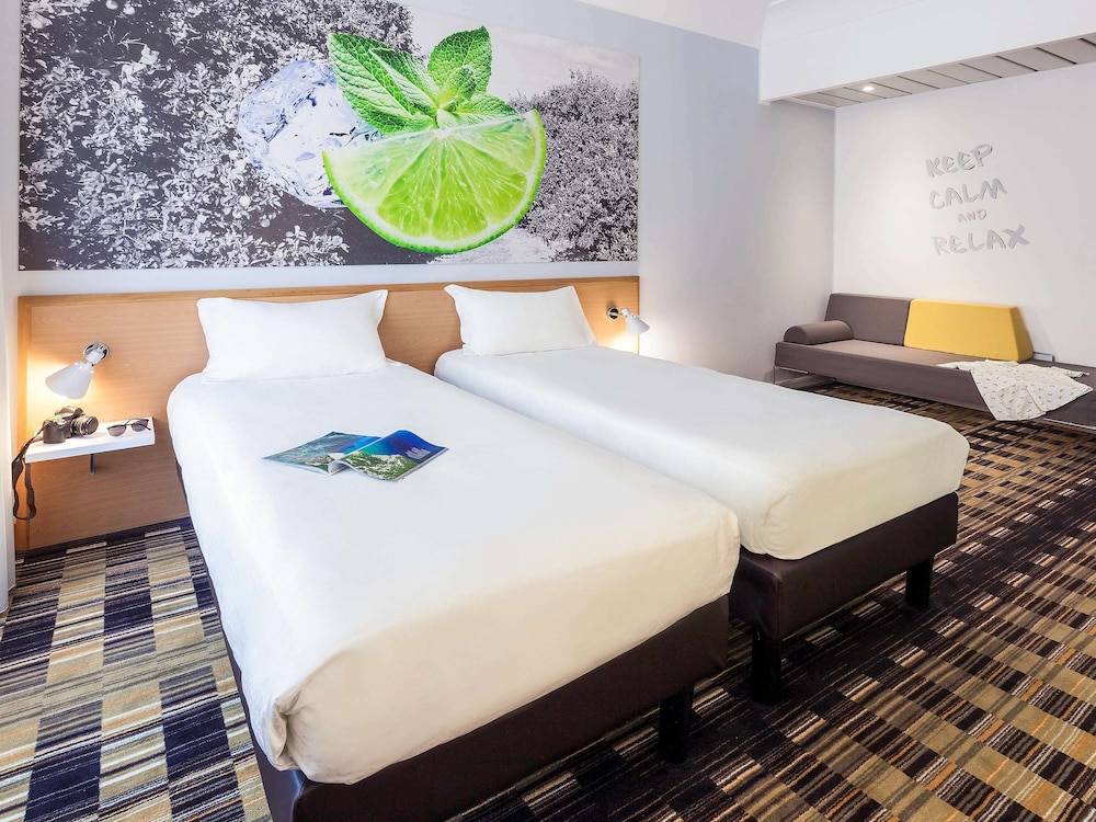 IBIS STYLES NAPOLI GARIBALDI 31/66