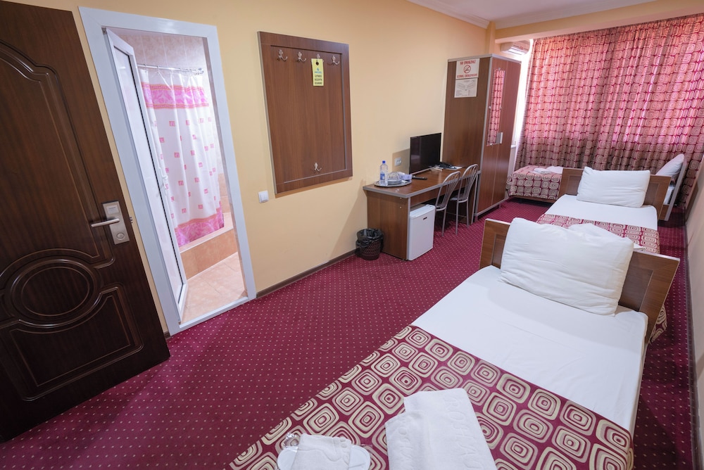 Rohat Hotel 10/43