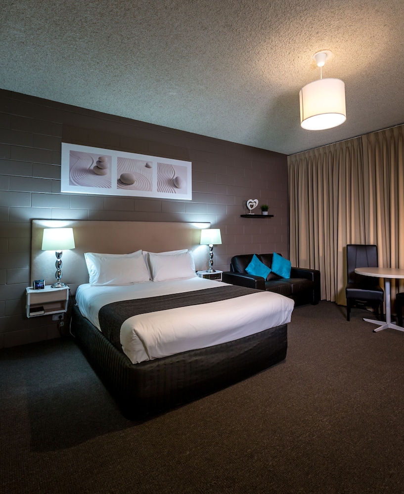 Comfort Inn & Suites King Avenue 7/34