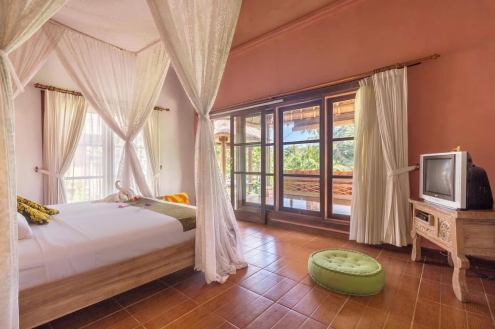 Puri Taman Sari 24/63