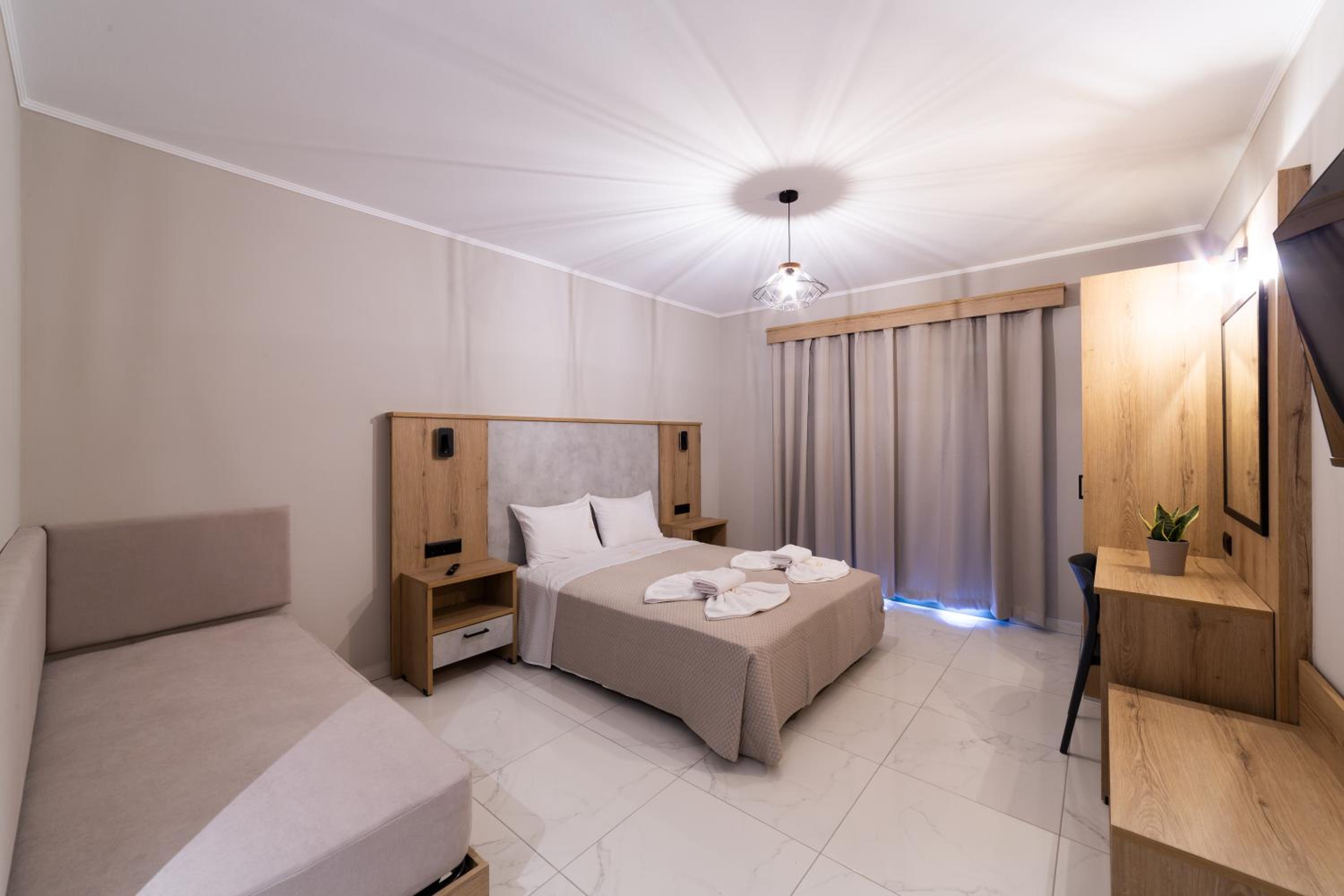 Sky View Suites 15/50