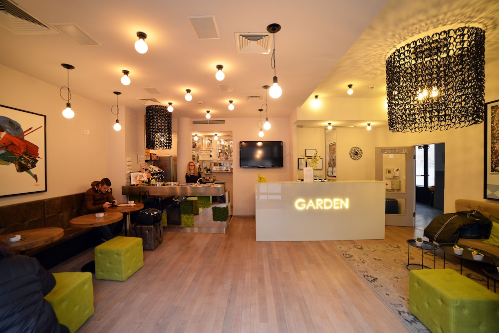 Hotel Garden 8/50