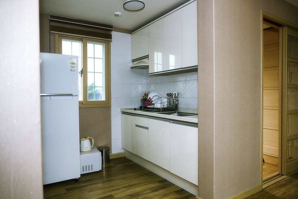 Tongyeong Mongdol House Pension 4/50