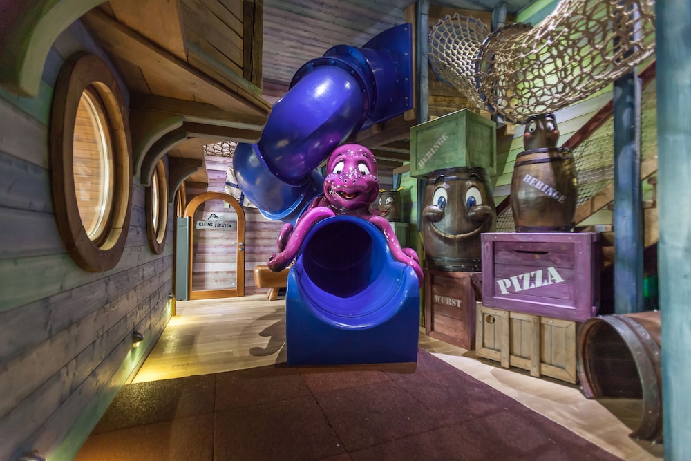 Europa-Park Freizeitpark & Erlebnis-Resort, Hotel Bell Rock 10/50