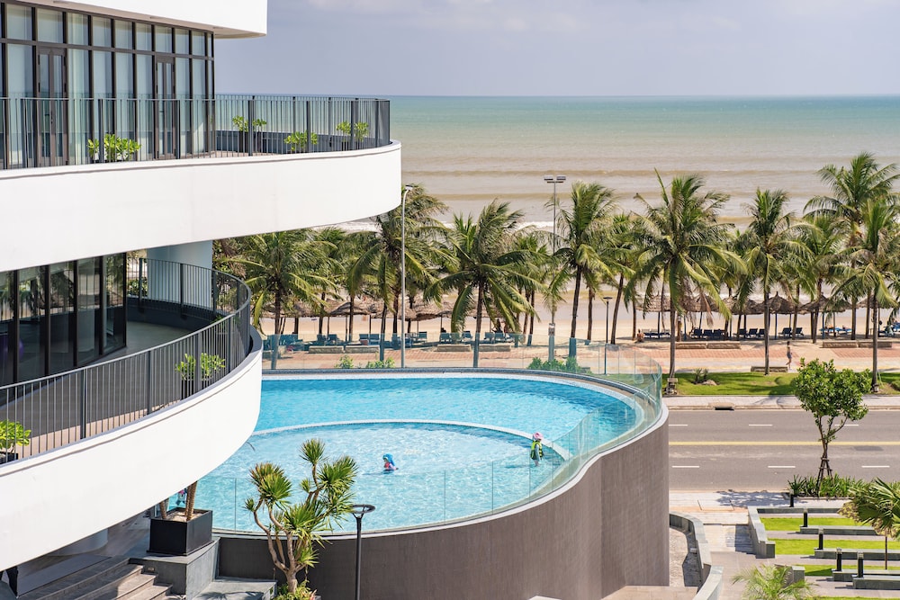 Nesta Celia Danang Hotel 44/50