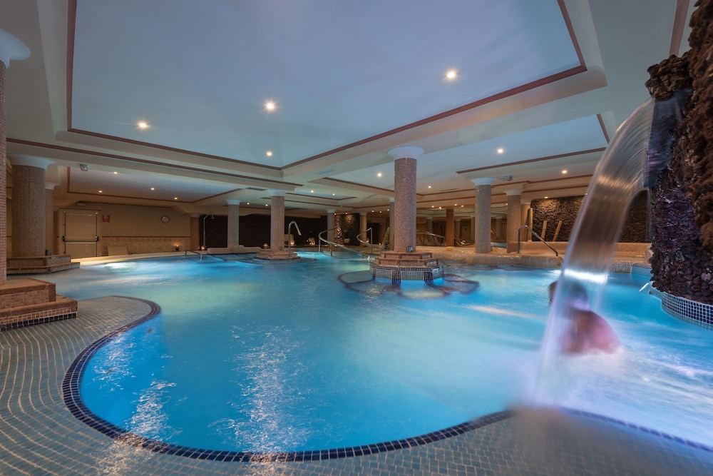 Bull Vital Suites & Spa Boutique Hotel 24/46