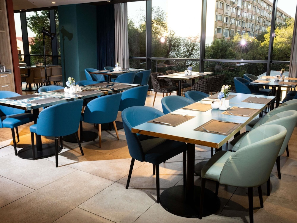 Mercure Almaty City Center 39/49