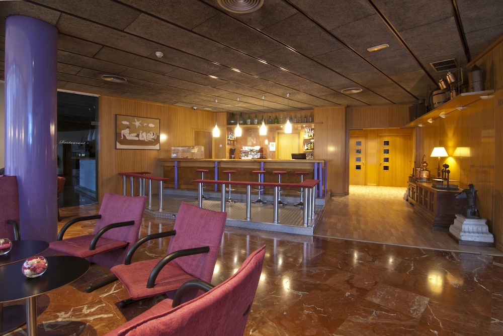 Domo Hotel 26/46