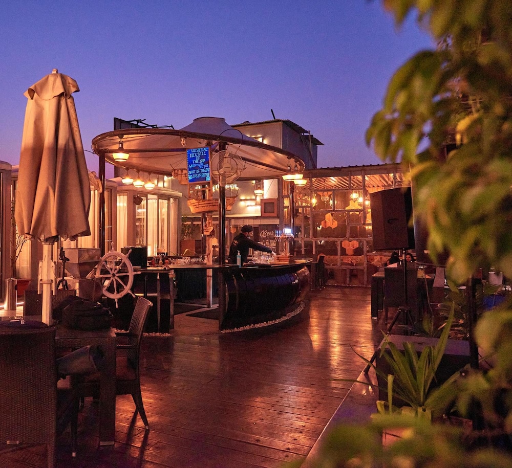 P L Palace Lords Inn Agra 58/60